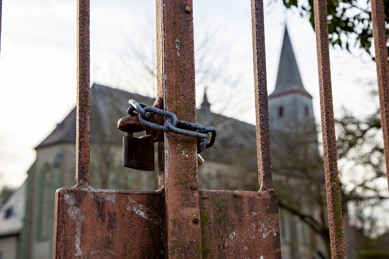 Church gate that is padlocked